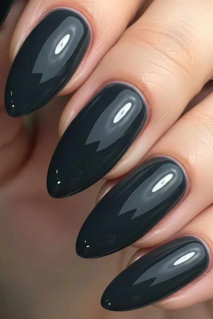 35 Almond Shaped Nails That Look Expensive Without the Salon Price Tag 6 Almond Shaped Nails