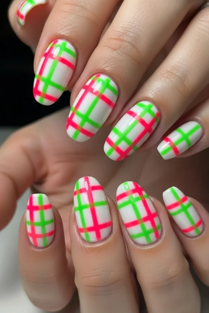 56 Plaid Nail Design Ideas That Look Expensive and Effortlessly Chic 6 Plaid Nail Design Ideas